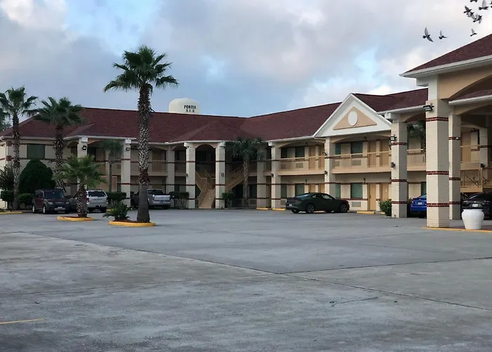 Porter Executive Inn & Suites