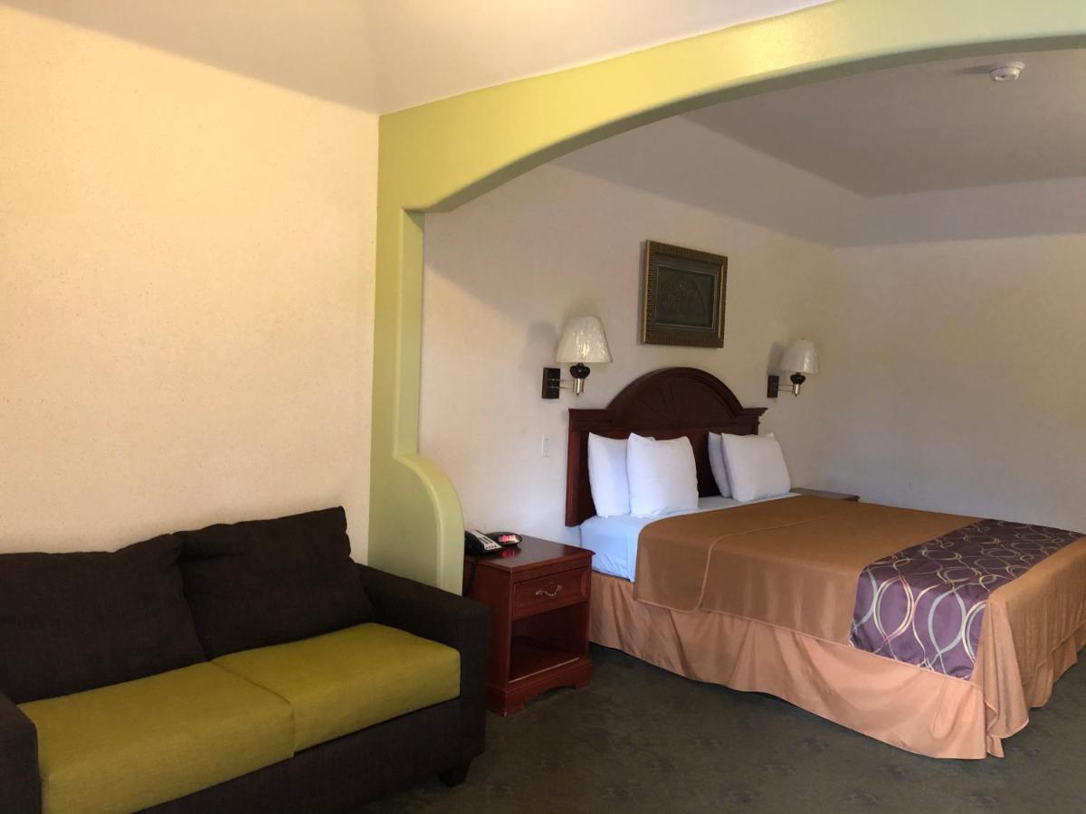 Executive & Motel