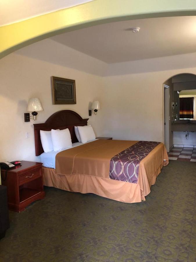 Executive & Motel
